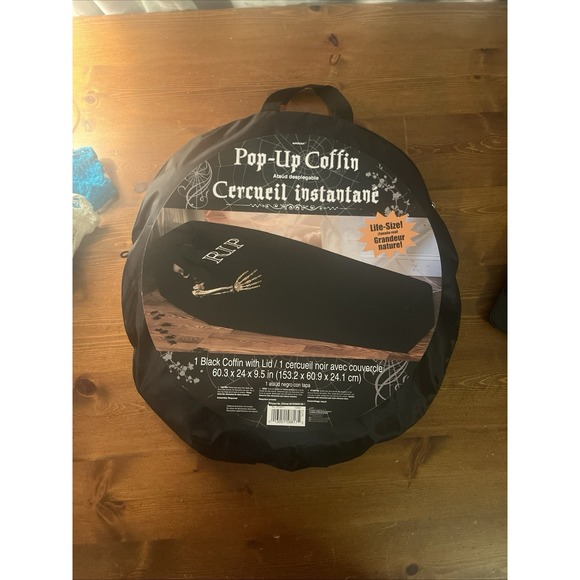 AMSCAN Pop-Up Coffin With Lid Foldable in Original Case Halloween Prop - Picture 1 of 7